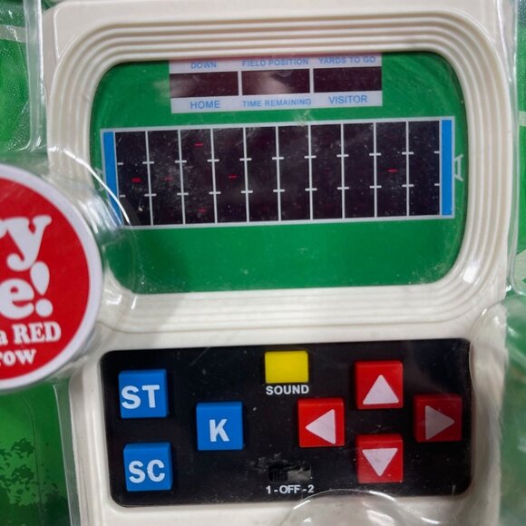 Basic Fun: Electronic Football Handheld Game NEW‎ SEALED RETRO STYLE GAMING - Picture 5 of 8